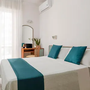 Très Jolie Hotel